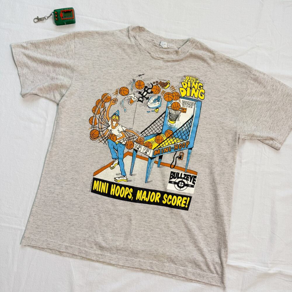 Vintage Arcade Basketball Game Bullzeye Bob Hoops T-Shirt - L